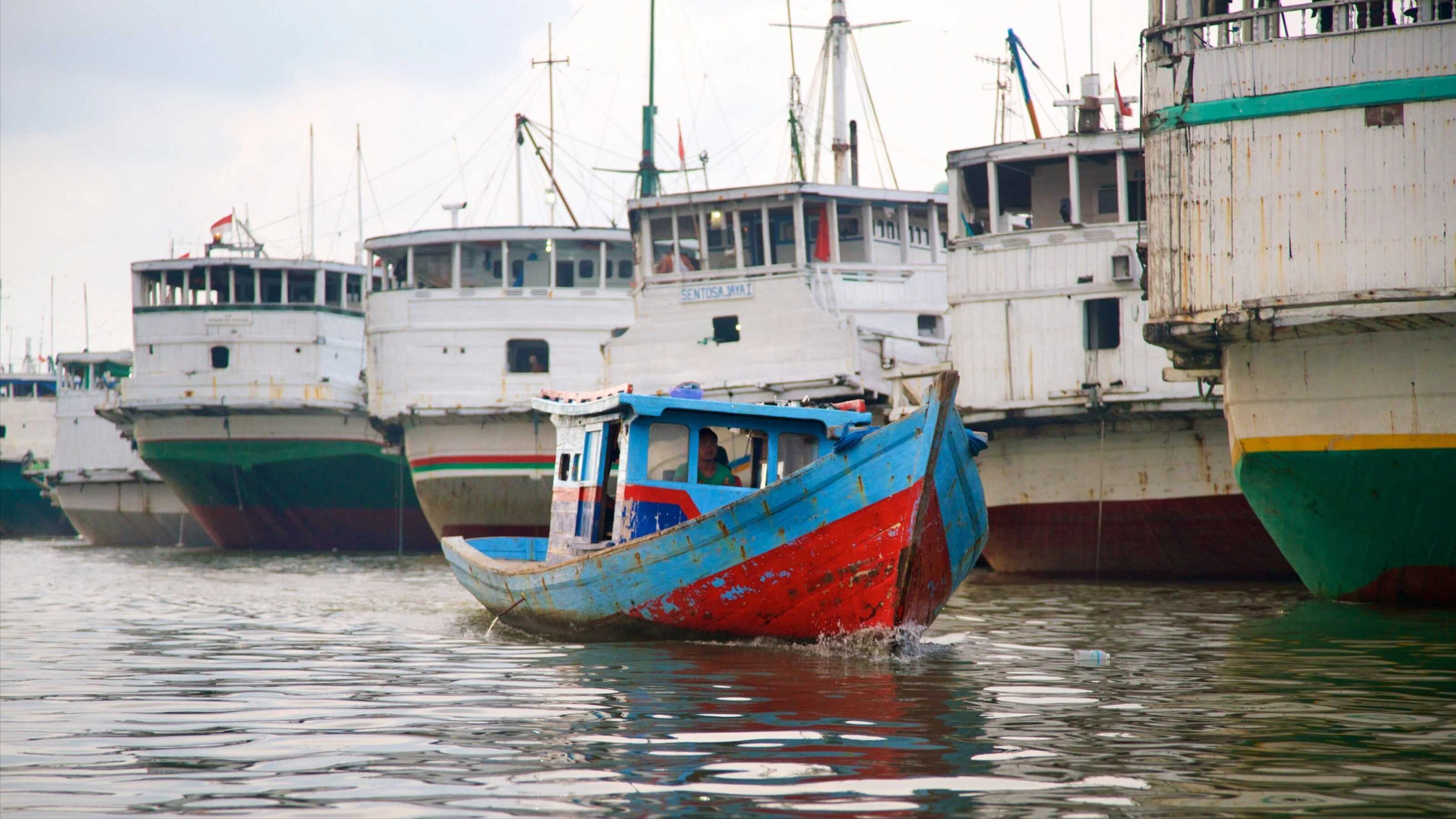 Sunda Kelapa Harbour Boat Tour